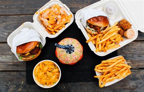 Blazin burgers - Blazen Burgers in Nampa, ID, is a sought-after American restaurant, boasting an average rating of 3.8 stars. Here’s what diners have to say about Blazen Burgers. Make sure to visit Blazen Burgers, where they will be open from 11:00 AM to 9:00 PM.